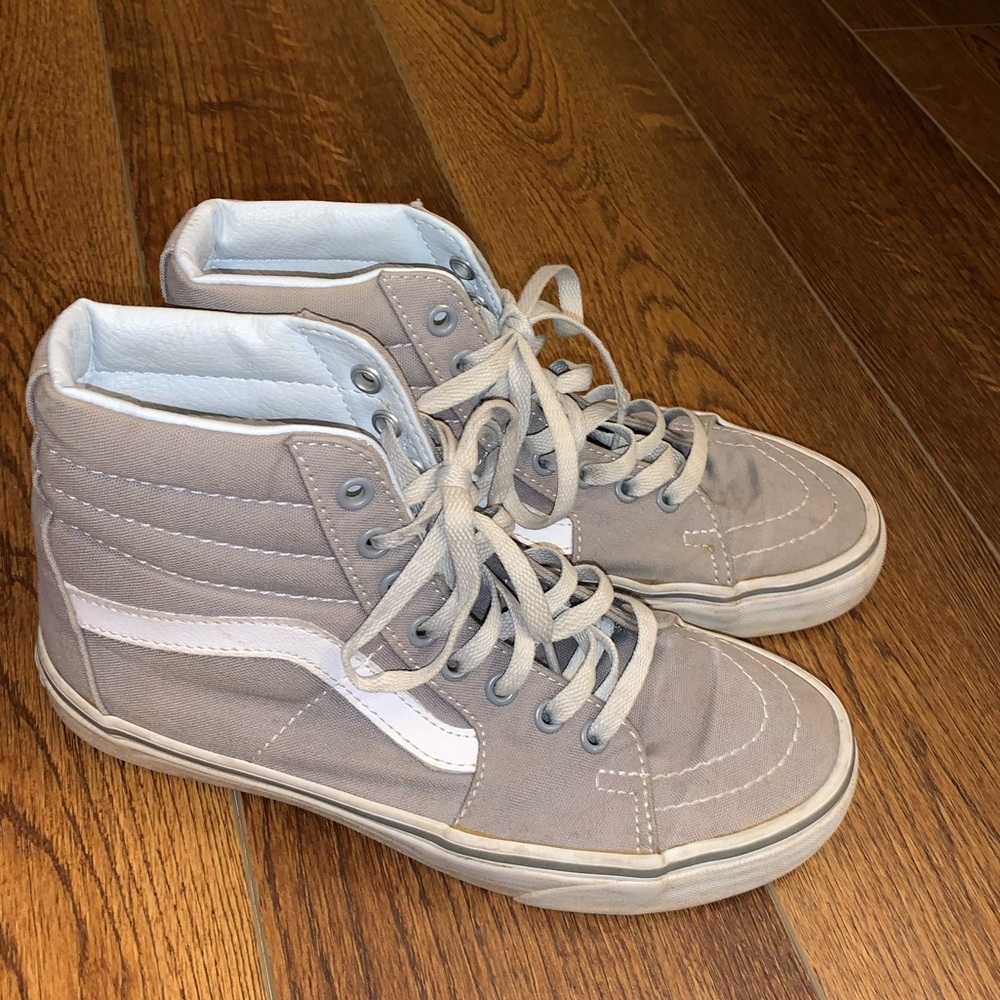 Grey high top Vans Sk8-Hi